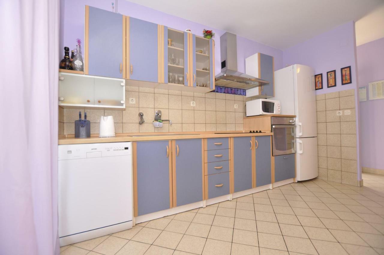 Apartment Toya Slatine Buitenkant foto